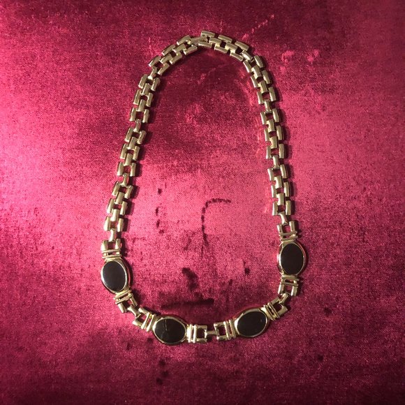 Necklace - Picture 1 of 1